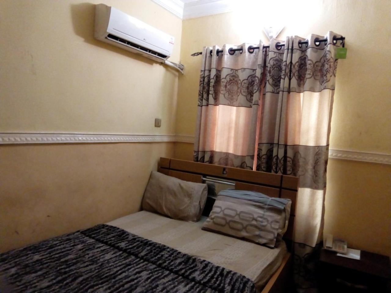 Gen-Preston Hotel And Suites Papalanto Dış mekan fotoğraf