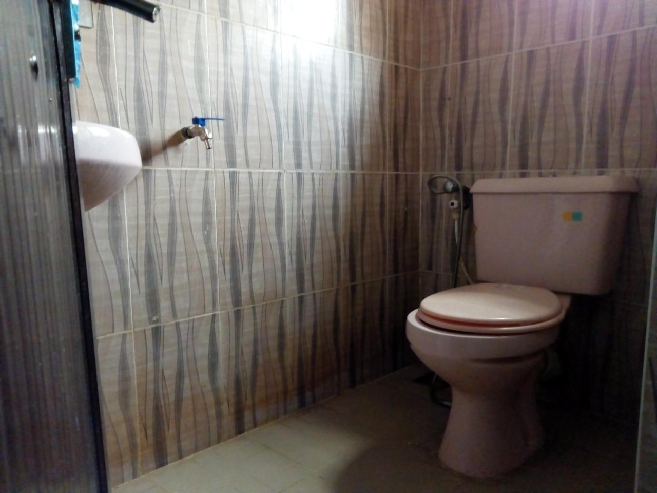 Gen-Preston Hotel And Suites Papalanto Dış mekan fotoğraf