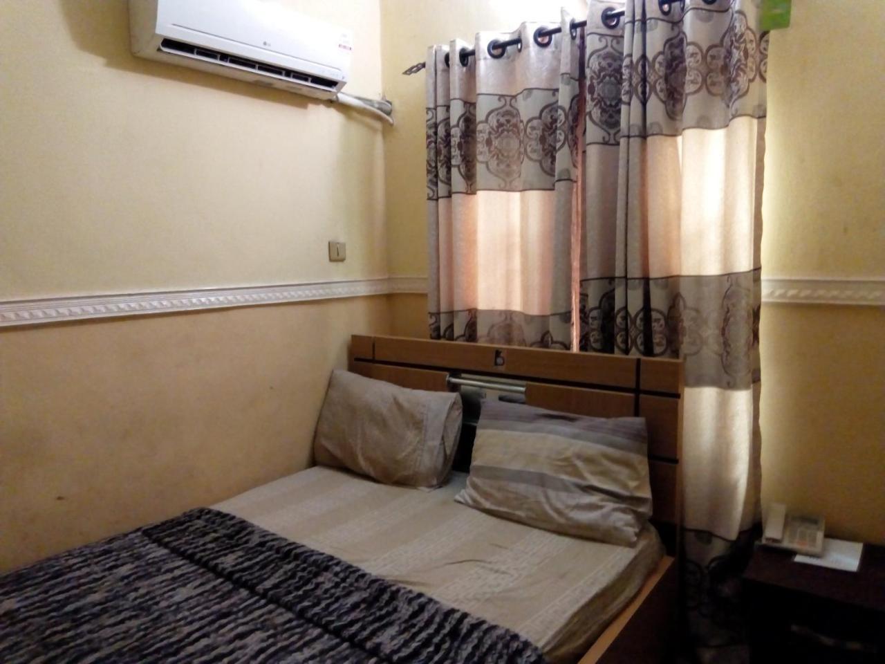 Gen-Preston Hotel And Suites Papalanto Dış mekan fotoğraf